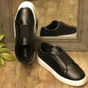 Qupid Slip On Black and White Platform Leather Sneakers with Box - Size 10
